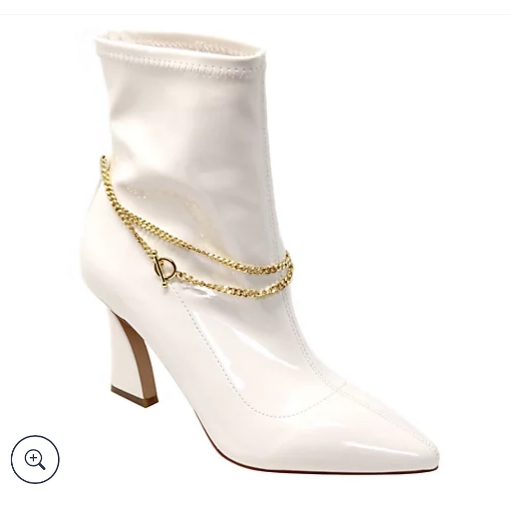 Charles-by Charles David-Lugo Bootie, Off White Strtch Patent Lthr ,Size 9 NWBox